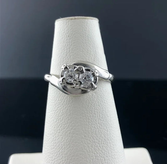 14KW Vintage "Toi et Moi" Diamond Ring